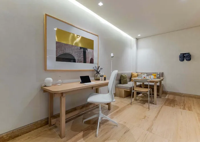 Capitalia Casa Calderon 1br Leafy Vibes W Patio